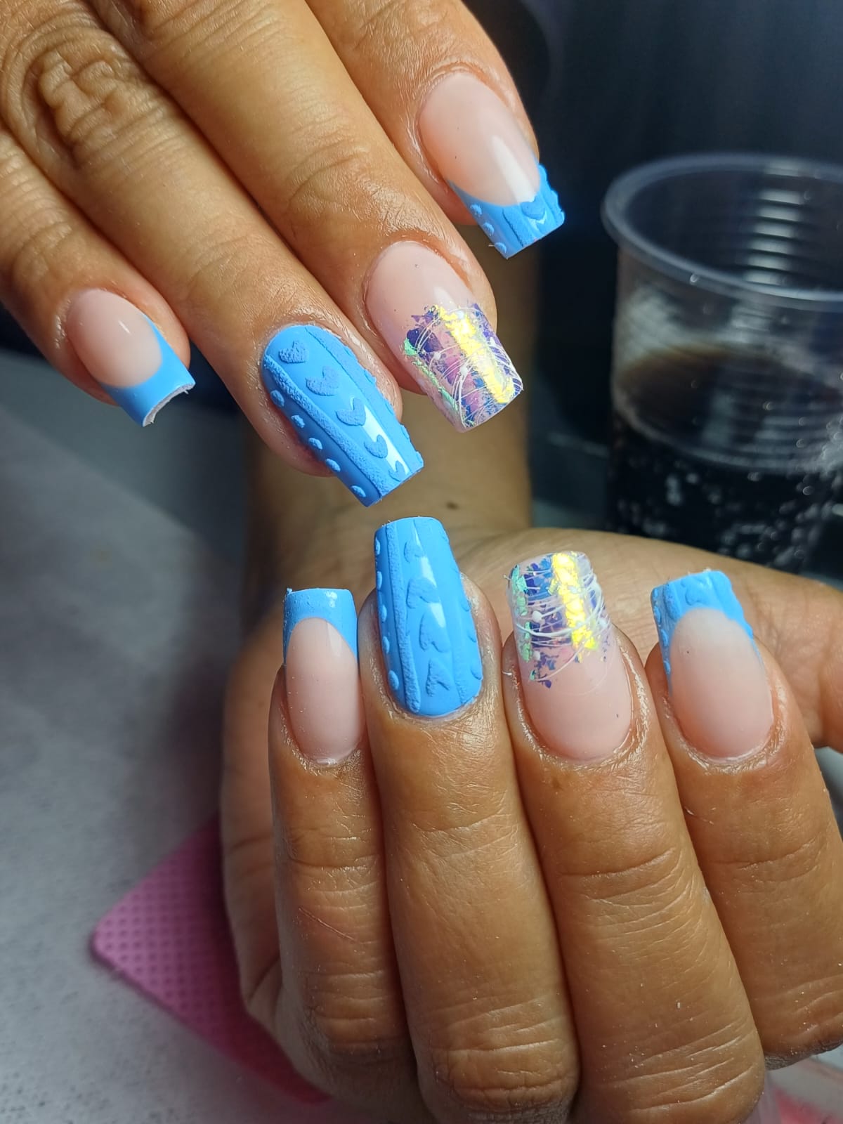 Uñas azules modernas - Andrea Nails
